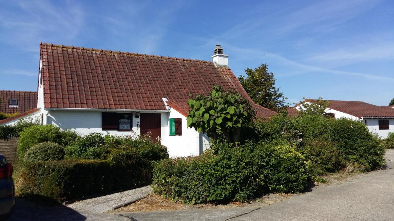 Villa 6 Pers De Haan With Warm Swimming Pool Access Eksteriør billede