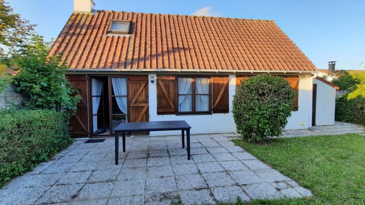 Villa 6 Pers De Haan With Warm Swimming Pool Access Eksteriør billede